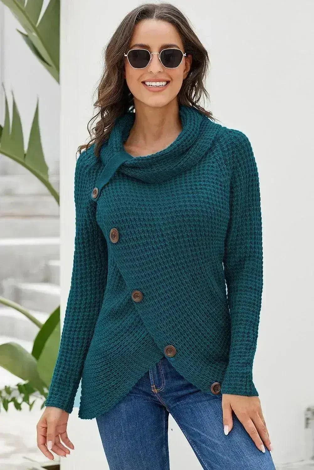 Pull cache-cœur boutonné à col roulé bleu ardoise