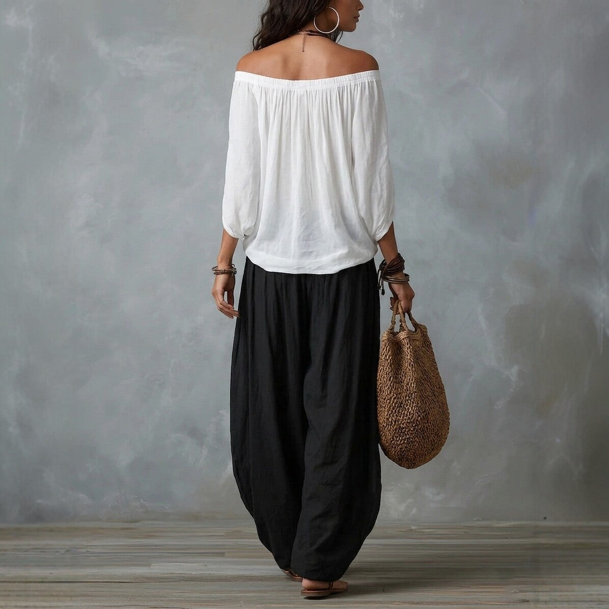 Ensemble deux pièces t-shirt asymétrique et pantalon ample pour femme — Tenue décontractée urbaine