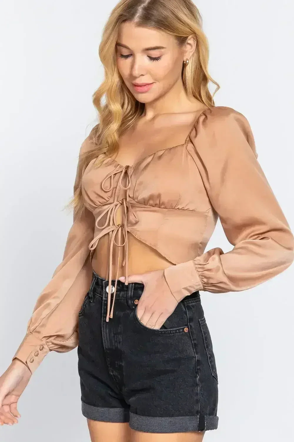 Top à nouer en ruban champagne – Encolure cœur | Femstylo
