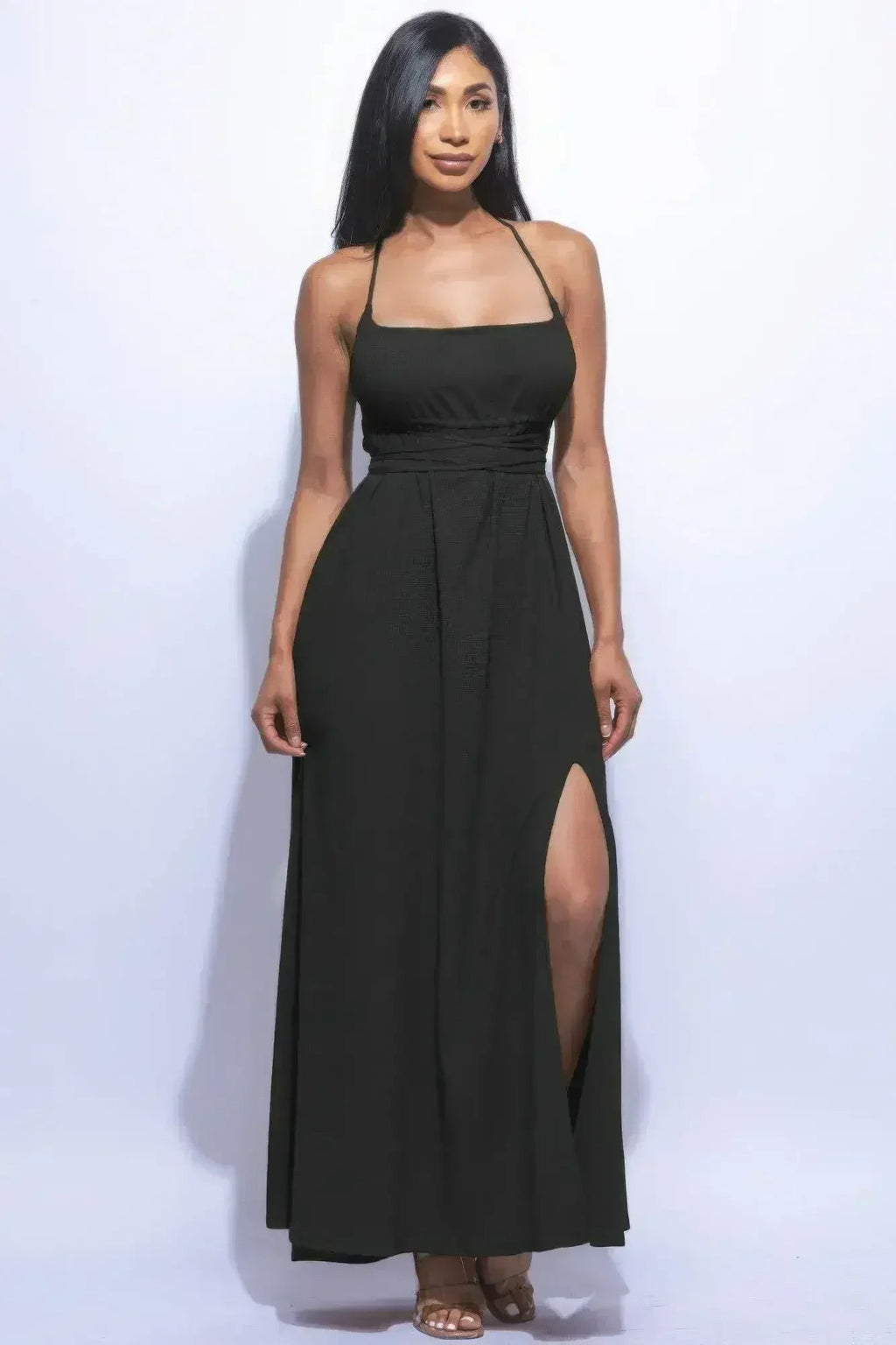 Robe longue fendue sur les côtés