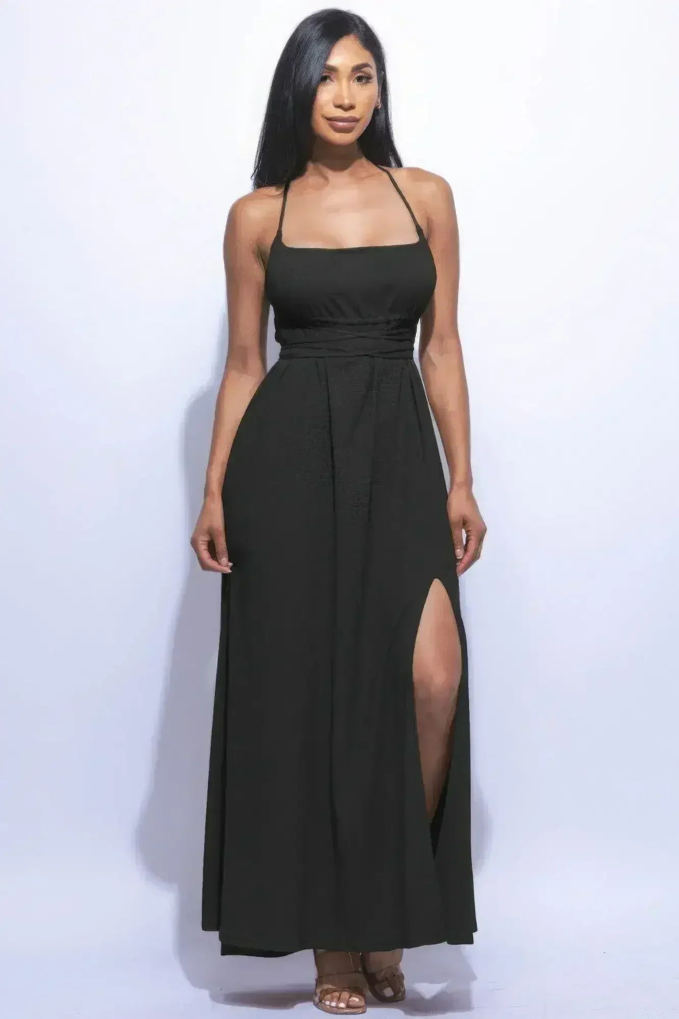 Robe longue fendue sur les côtés