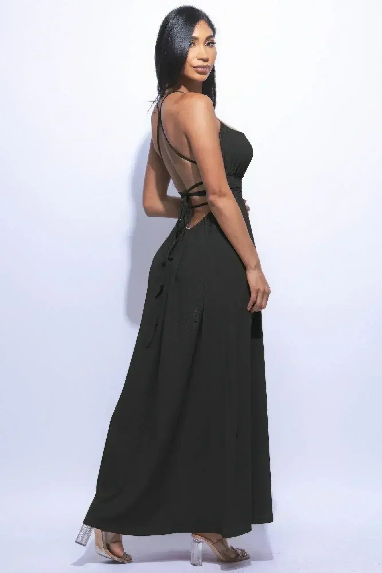 Robe longue fendue sur les côtés
