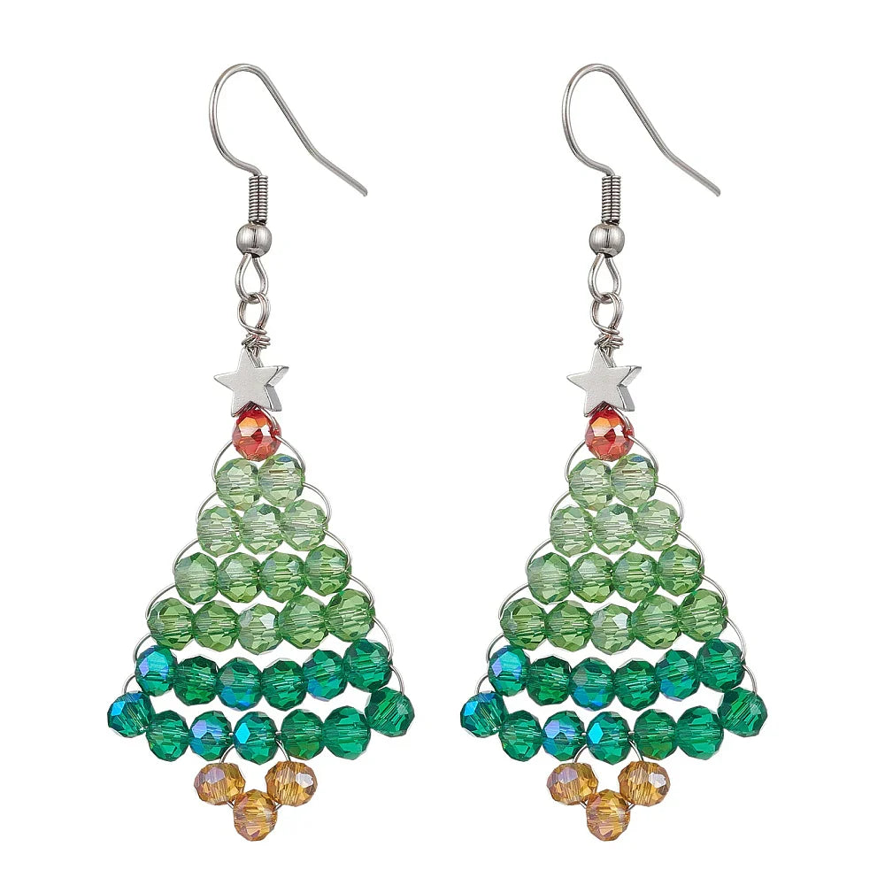 Boucles d'oreilles sapin de Noël perlées – Bijoux de fête faits main avec étoile et crochets en acier inoxydable