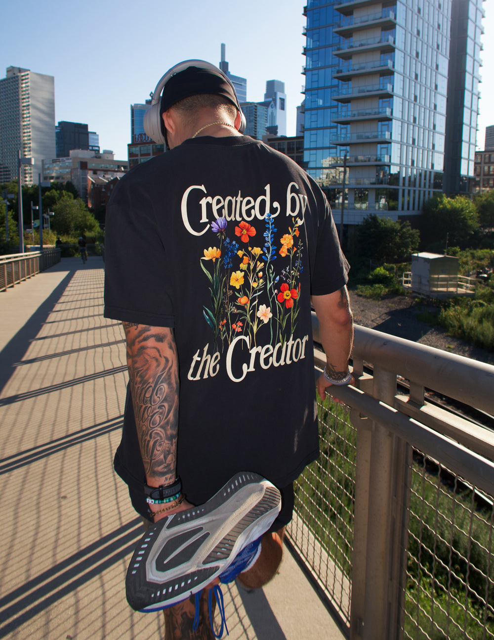 T-shirt unisexe Créé par le Créateur