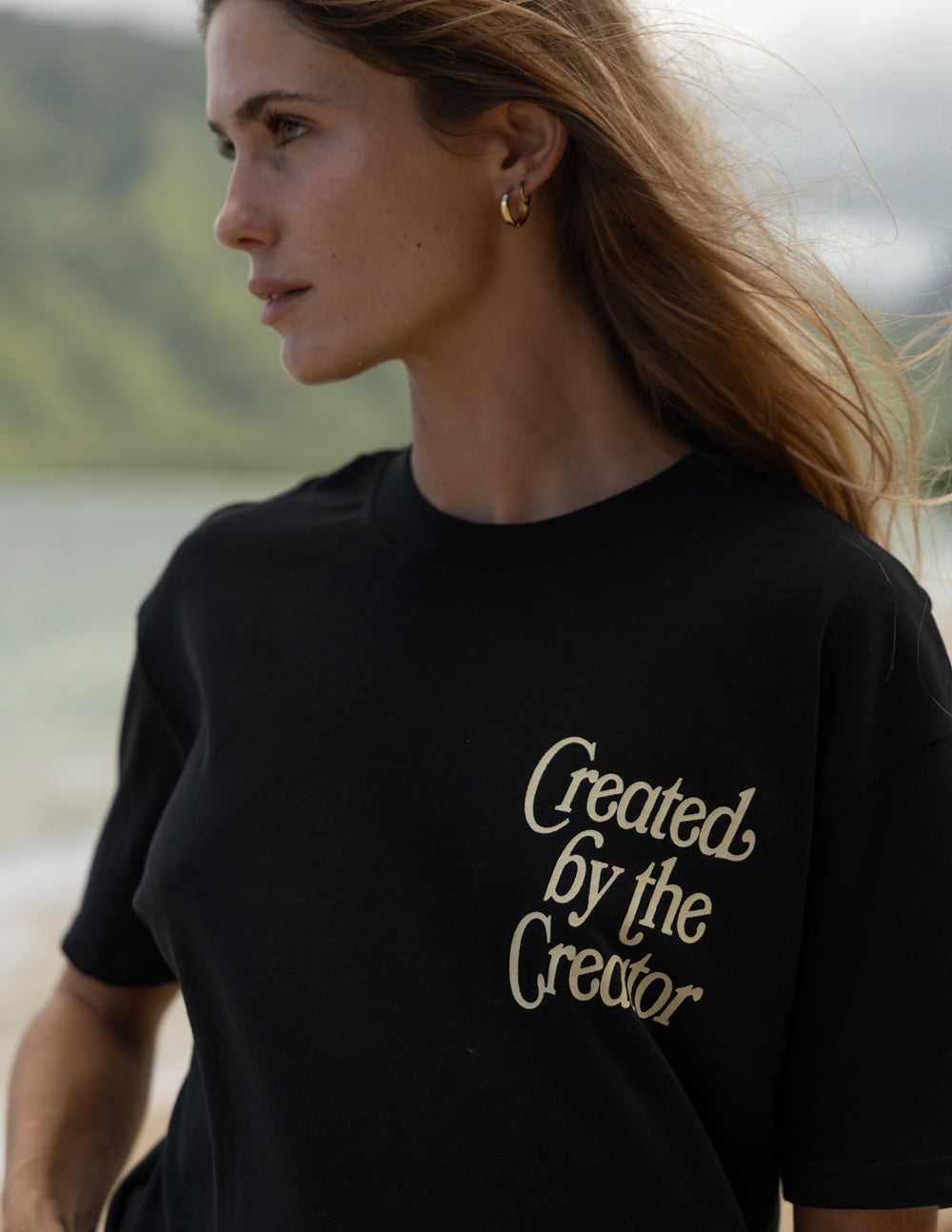 T-shirt unisexe Créé par le Créateur