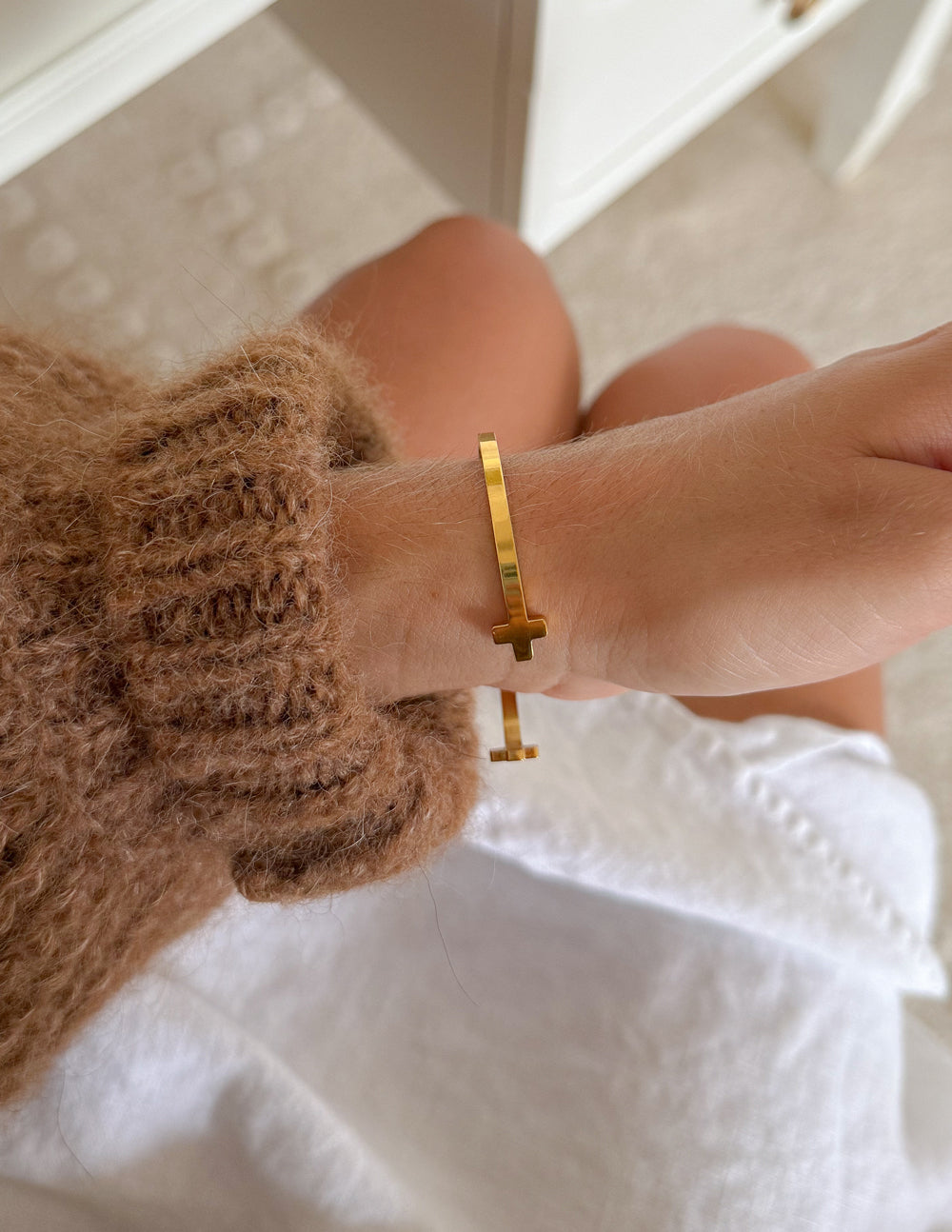 Bracelet manchette croisée