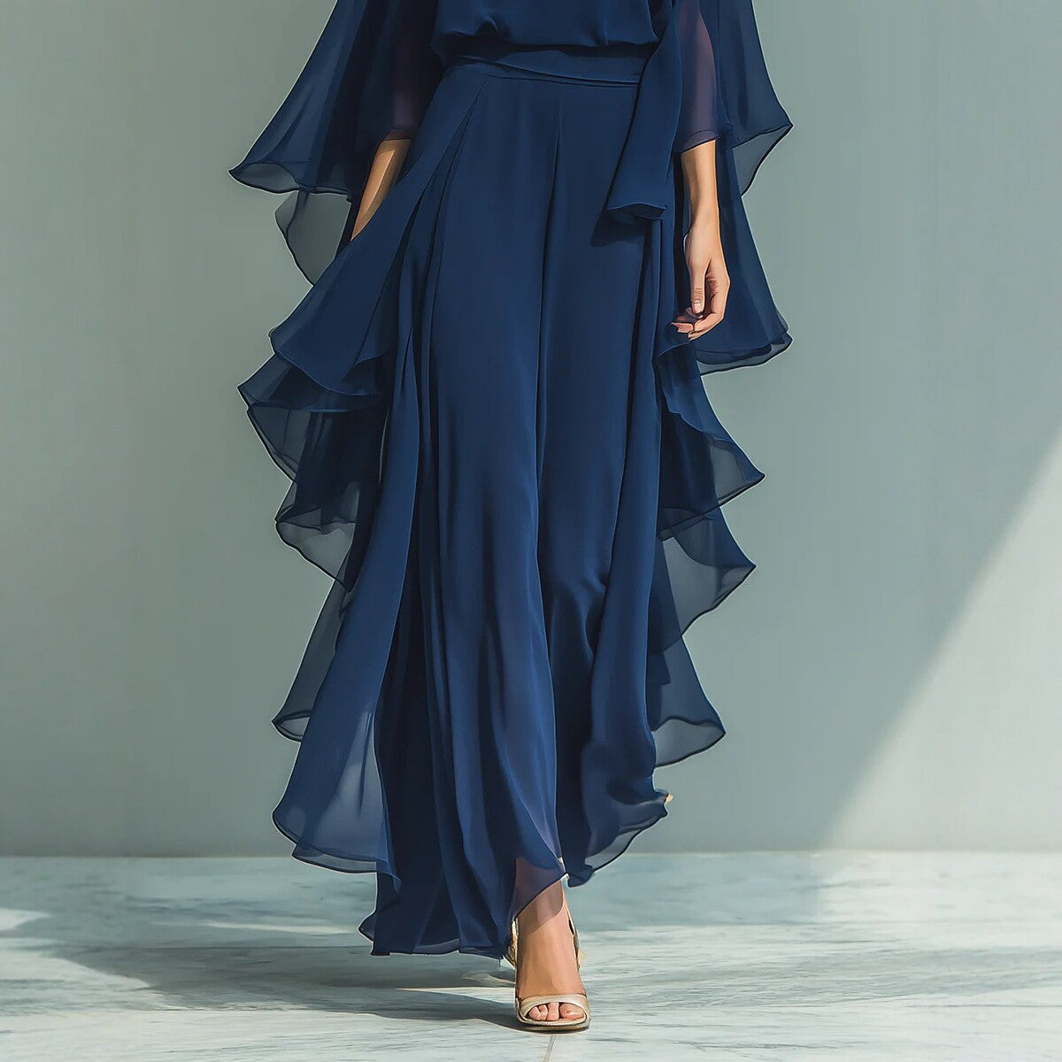 Ensemble Pantalon Large et Volants Bleu Profond – Tenue Élégante Deux Pièces à Manches Chauve-Souris pour Femme