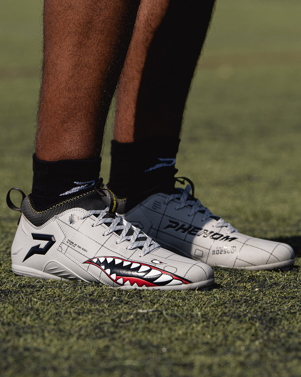 Chaussures de football américain Warhawk Quantum Speed 2.0 par Phenom Elite