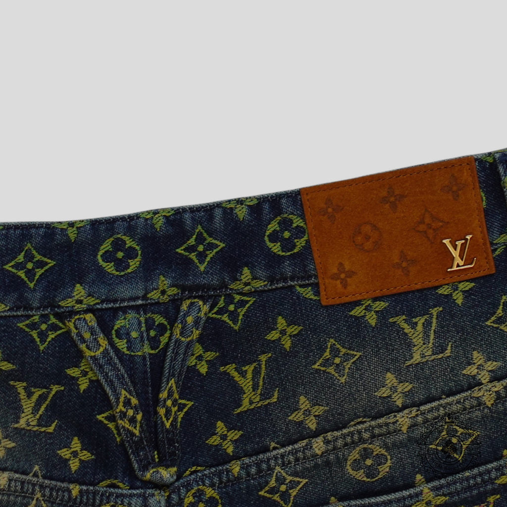 Short en jean Monogram arc-en-ciel Louis Vuitton, délavage foncé