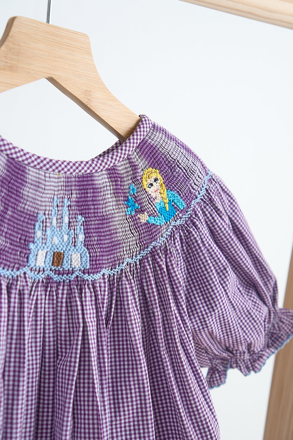 Robe vichy smockée main château violet