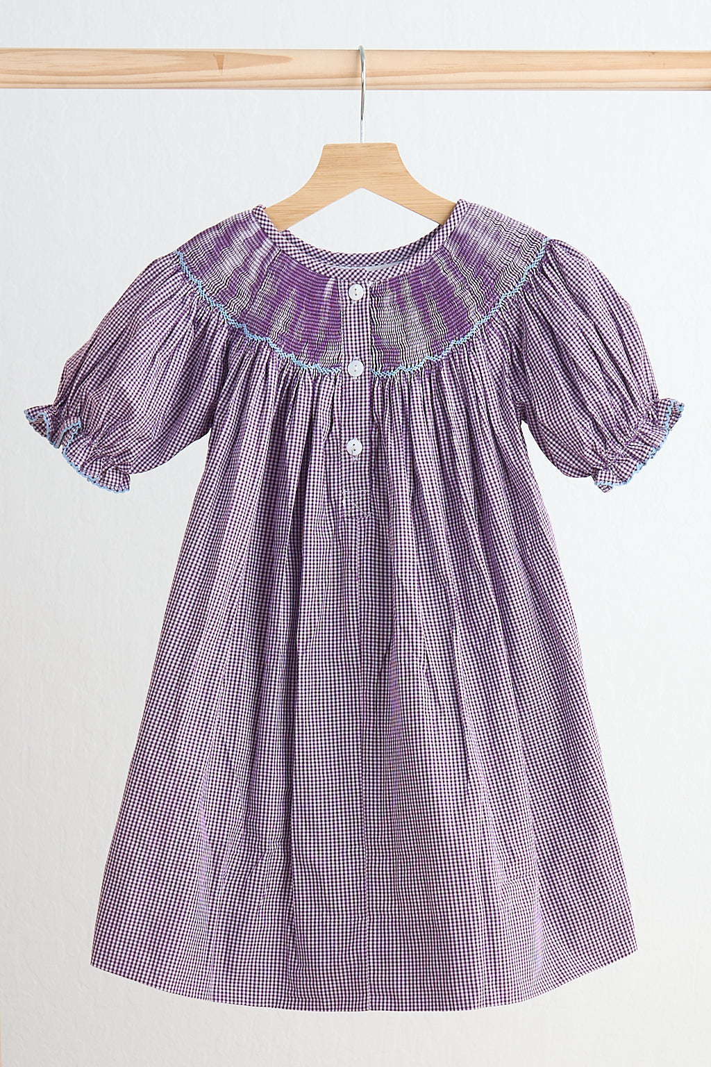 Robe vichy smockée main château violet
