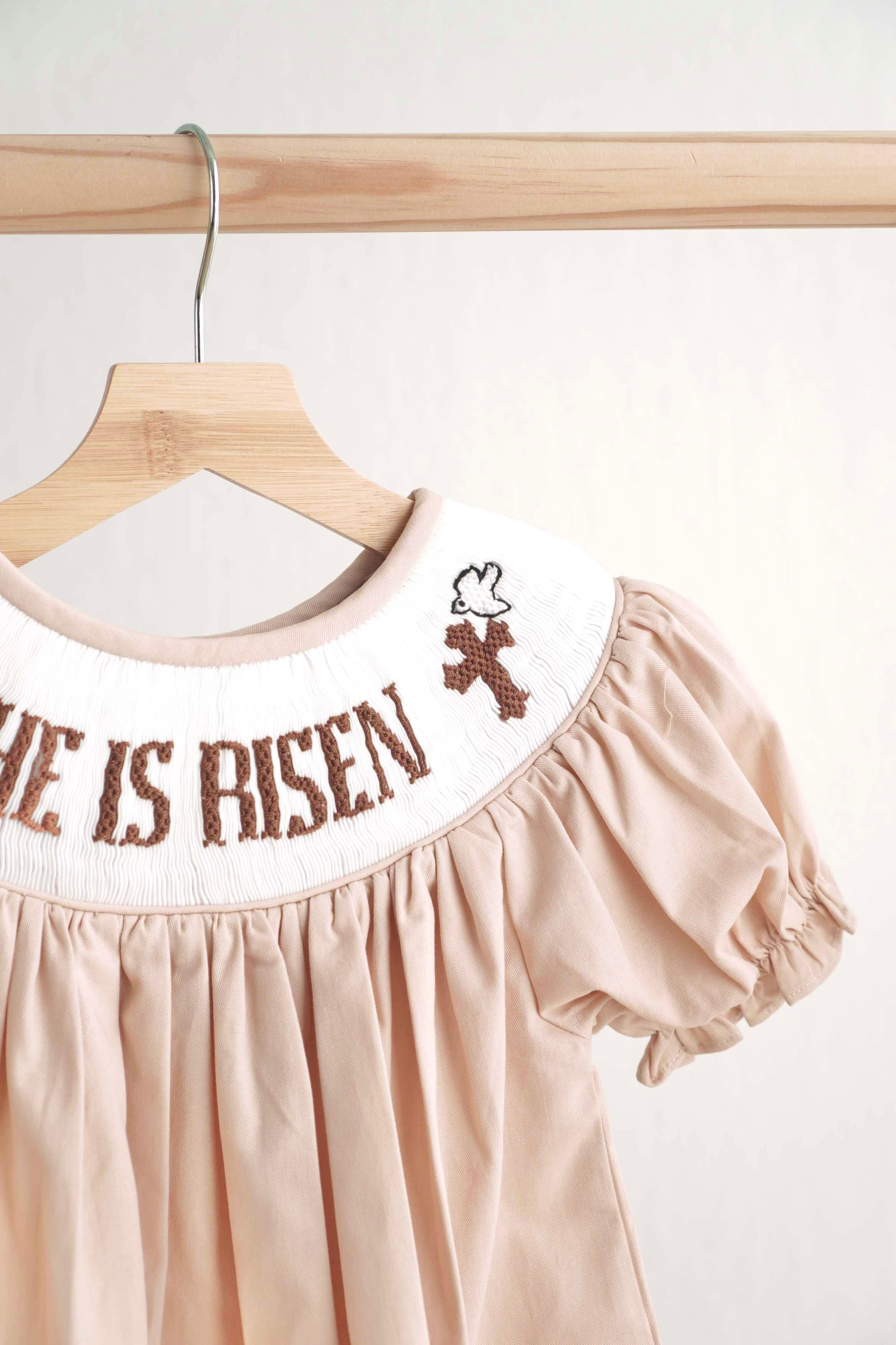 Robe fillette smockée main kaki