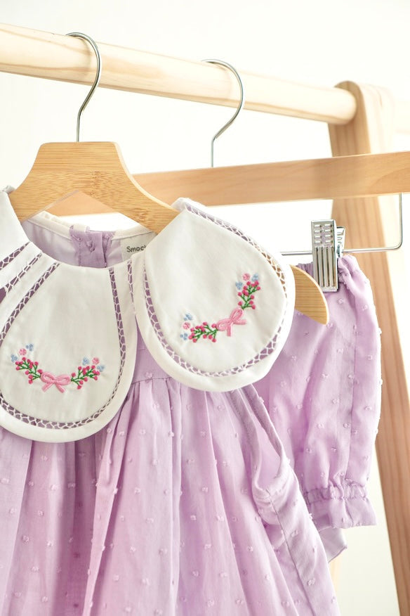 Ensemble bloomer fille Lavande brodé nœud fleuri et plumetis suisse
