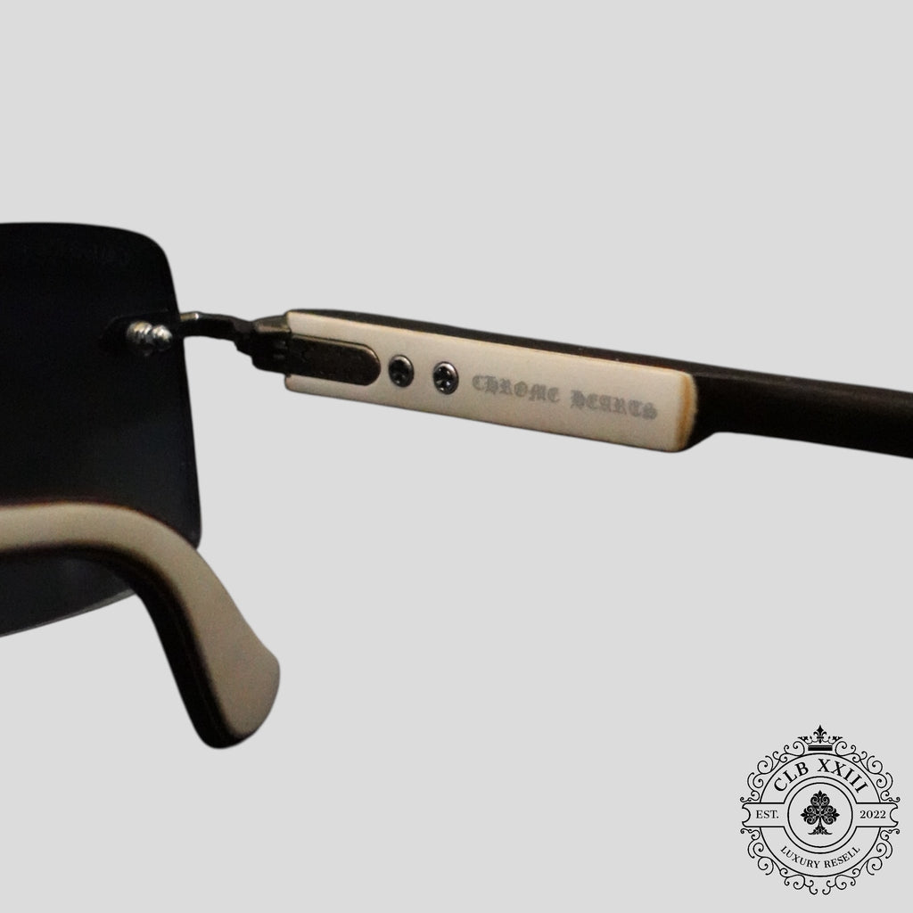 Lunettes de soleil Chrome Hearts Deep II en blanc/argent