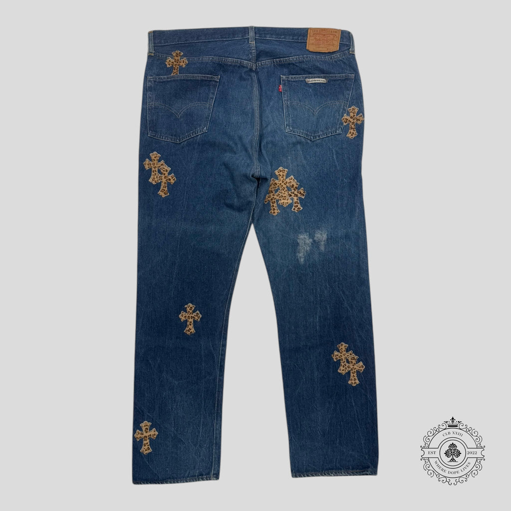 Jean Chrome Hearts Levis à patchs croix