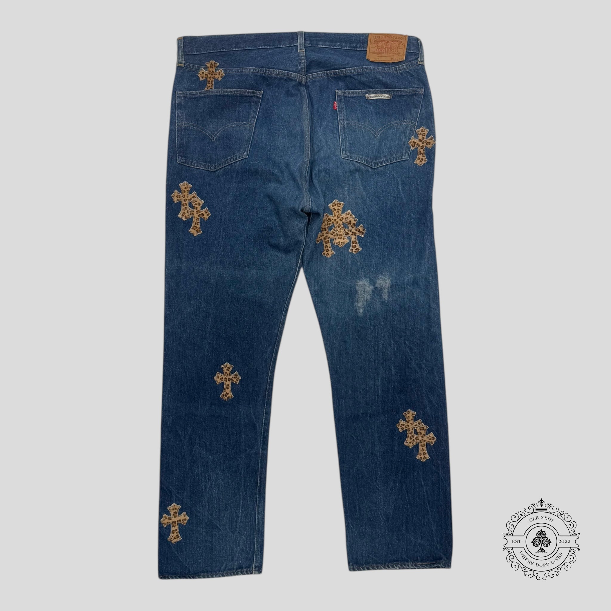 Jean Chrome Hearts Levis à patchs croix
