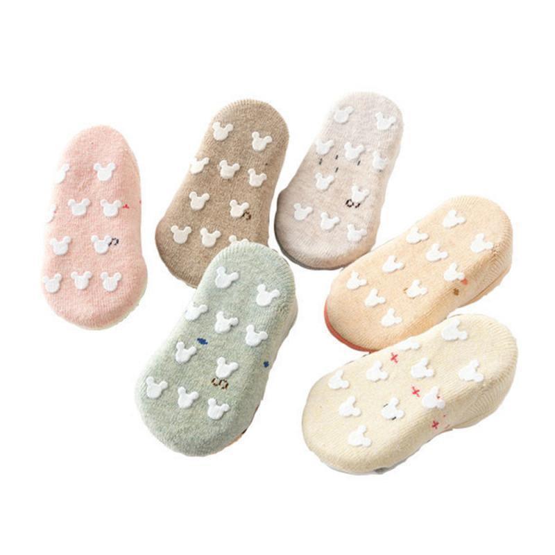 Chaussettes pour bébé de luxe modernes Chaussettes de marche pour nourrissons Chaussettes antidérapantes mignonnes en coton pour tout-petits 6 couleurs Chaussettes en polyester pour enfants