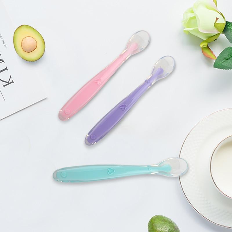 Cuillère en Silicone Souple pour Bébé Détection de Température Cuillère d'Alimentation pour Enfants Outils d'Alimentation pour Bébé Design Unique Parfait pour les Parents