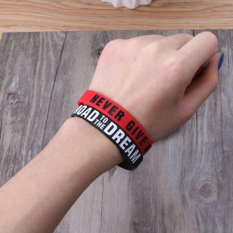 Bracelets Motivants en Caoutchouc de Silicone "Never Give Up" – Cadeau Idéal pour Hommes et Femmes, Style Tendance Cool