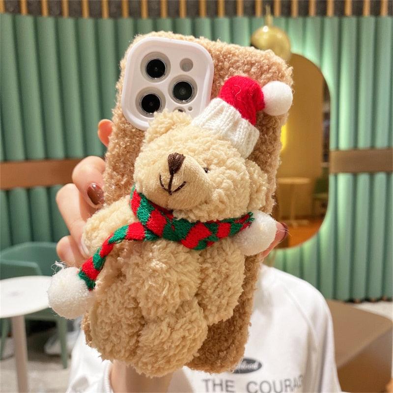 Jolie housse de Noël en peluche d'ours en peluche 3D Père Noël pour iPhone 13 12 11 Pro Xs Max X Xr 7 8 Plus Se3 Housse souple antichoc Housse souple ultra douce en fausse fourrure pelucheuse à oreilles de lapin chaude et amusante pour l'hiver