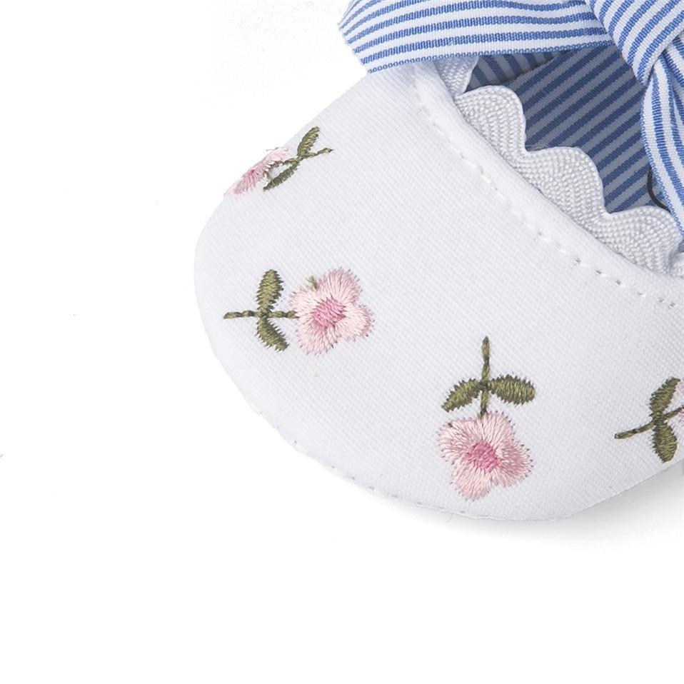 Chaussures de nouveau-né pour bébé fille, broderie florale, nœud rayé, premiers pas, semelles souples antidérapantes, chaussures de princesse