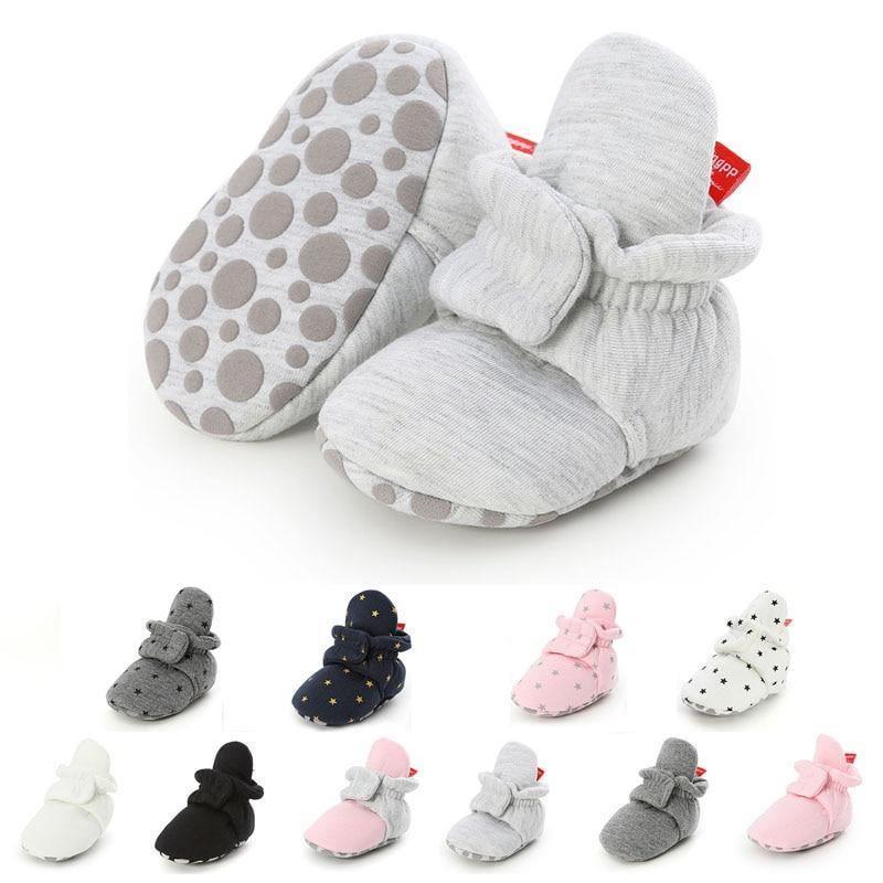 Chaussons de bébé élégants pour garçons et filles, chaussures pour tout-petits, couleur unie, premières chaussures, bottines en coton, hiver, doux, antidérapants, chauds, pour nouveau-nés et nourrissons