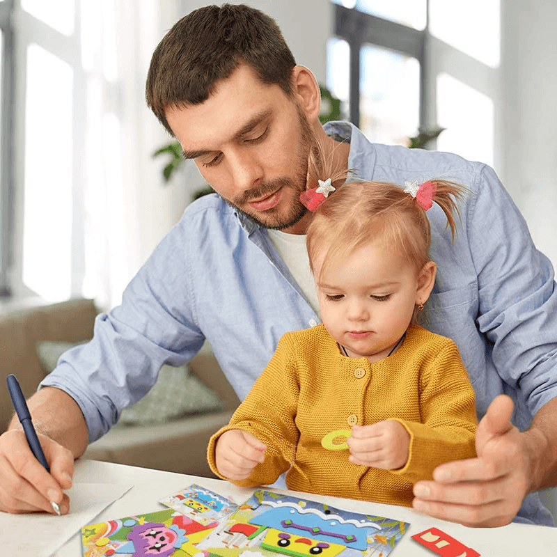 10 designs/lot Autocollants Mousse EVA 3D Dessin Animé Puzzle Série Enfants Motifs Multiples Styles Jouets pour Cadeau d'Anniversaire Enfant