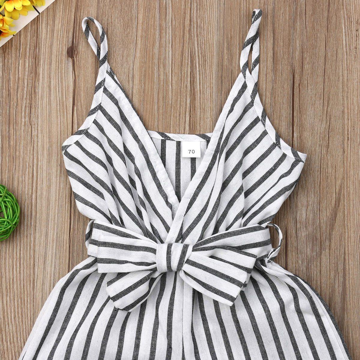 Barboteuse élégante moderne sans manches à rayures avec nœud et bretelles pour nouveau-né fille, tenue une pièce pour filles