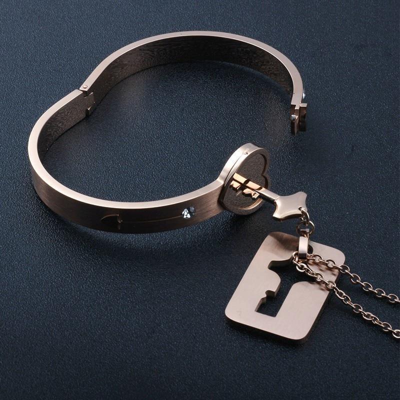 Bijoux de luxe en acier inoxydable et en acier titane avec serrure concentrique, bracelet et collier assortis pour couple, pour femme