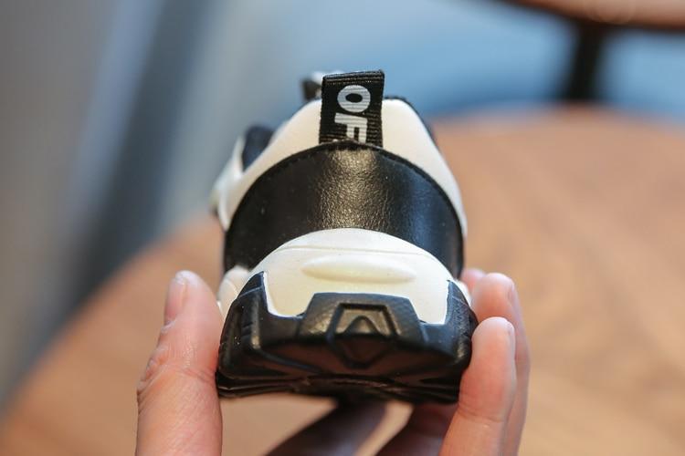 Chaussures de sport respirantes décontractées pour garçons Baskets pour enfants Chaussures de course pour bébés filles Chaussures en maille et toile