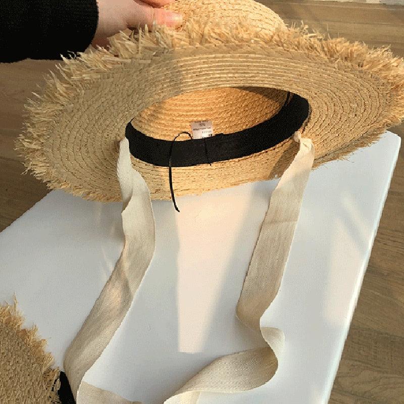 Chapeau de paille vintage pour femme, large, protection solaire, chapeau de plage avec nœud en ruban noir et blanc, design mignon, casquette de paille élégante pour femme, chapeau d'été, fedora de plage, chapeau plat décontracté pour femme