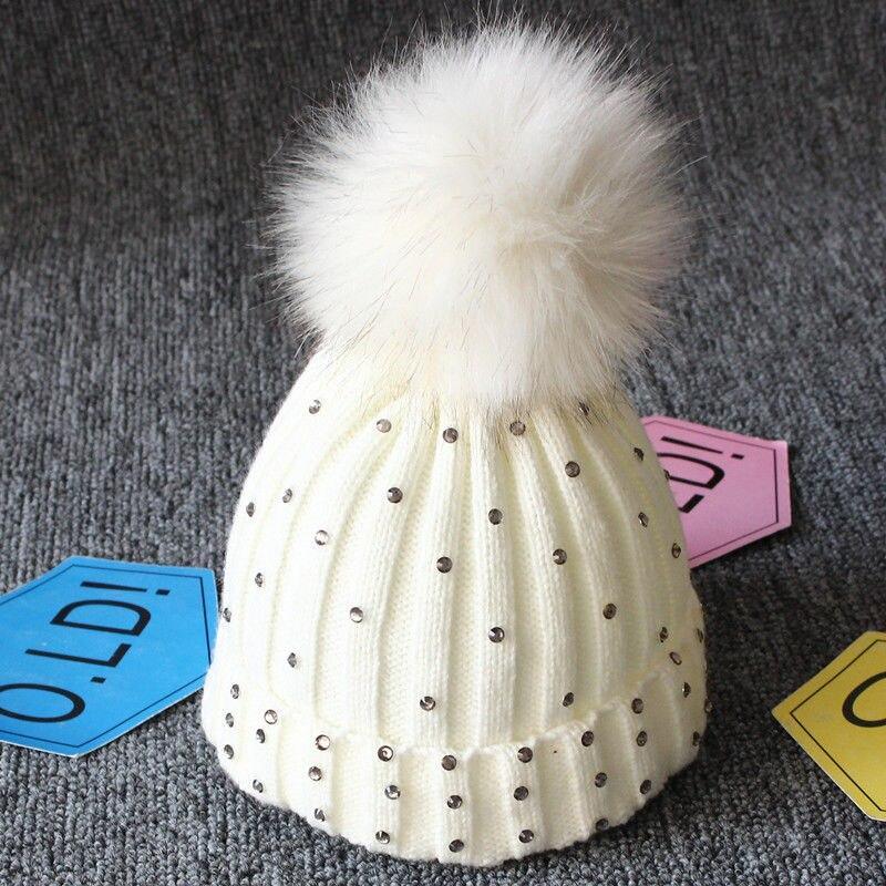 Tendance modeBonnet en fourrure tricotée chaude avec pompons pour bébés filles, idéal pour l'hiver, style élégant