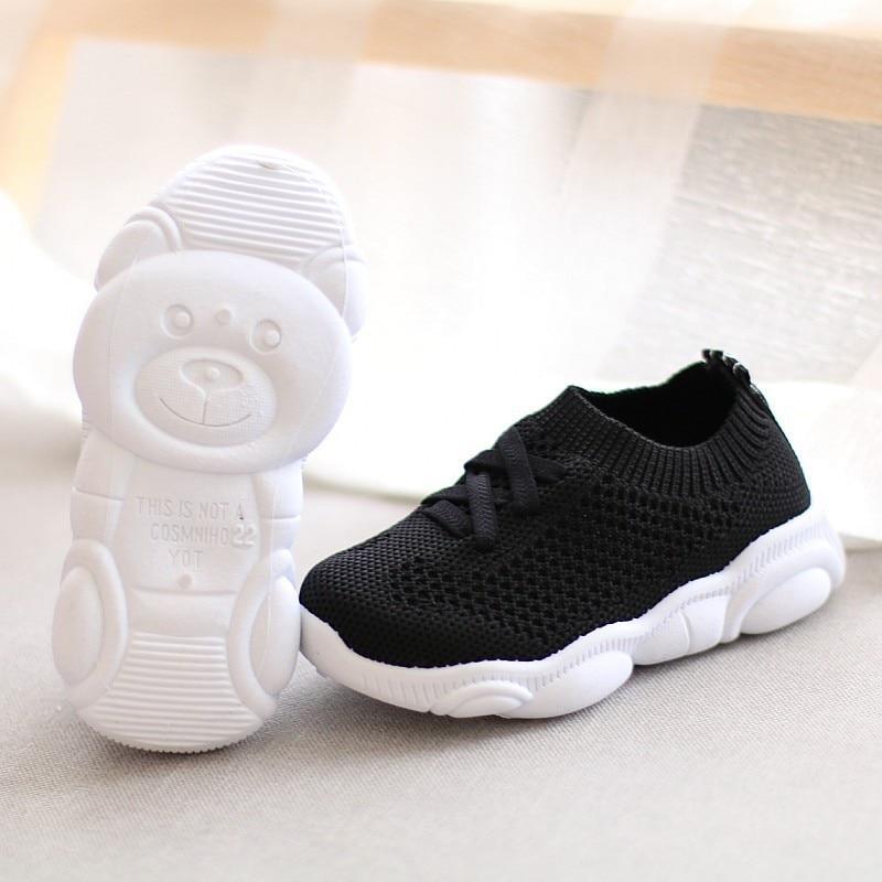 Chaussures de sport modernes pour enfants et bébés, baskets antidérapantes à semelle souple pour bébés, baskets plates décontractées pour enfants, chaussures de sport pour filles et garçons.