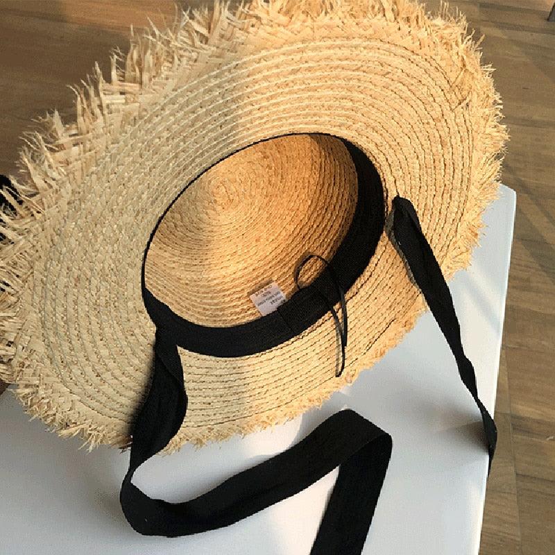 Chapeau de paille vintage pour femme, large, protection solaire, chapeau de plage avec nœud en ruban noir et blanc, design mignon, casquette de paille élégante pour femme, chapeau d'été, fedora de plage, chapeau plat décontracté pour femme