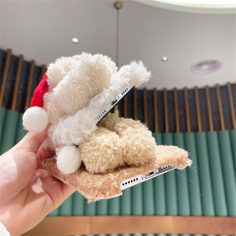 Jolie housse de Noël en peluche d'ours en peluche 3D Père Noël pour iPhone 13 12 11 Pro Xs Max X Xr 7 8 Plus Se3 Housse souple antichoc Housse souple ultra douce en fausse fourrure pelucheuse à oreilles de lapin chaude et amusante pour l'hiver