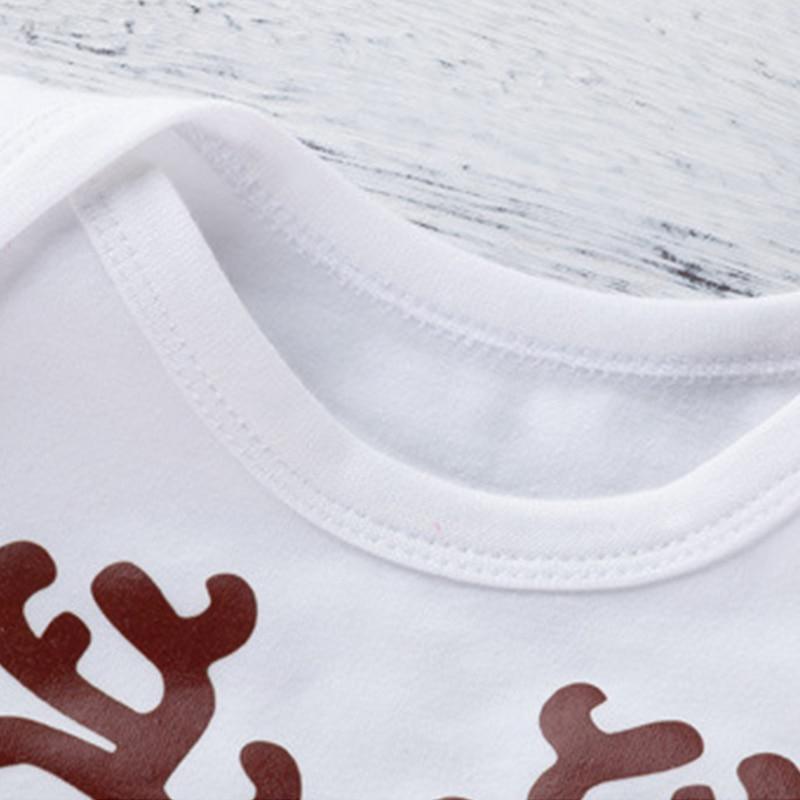 Ensemble 3 pièces pour bébé : Robe grenouillère en coton motif cerf, avec chaussures à nœud.