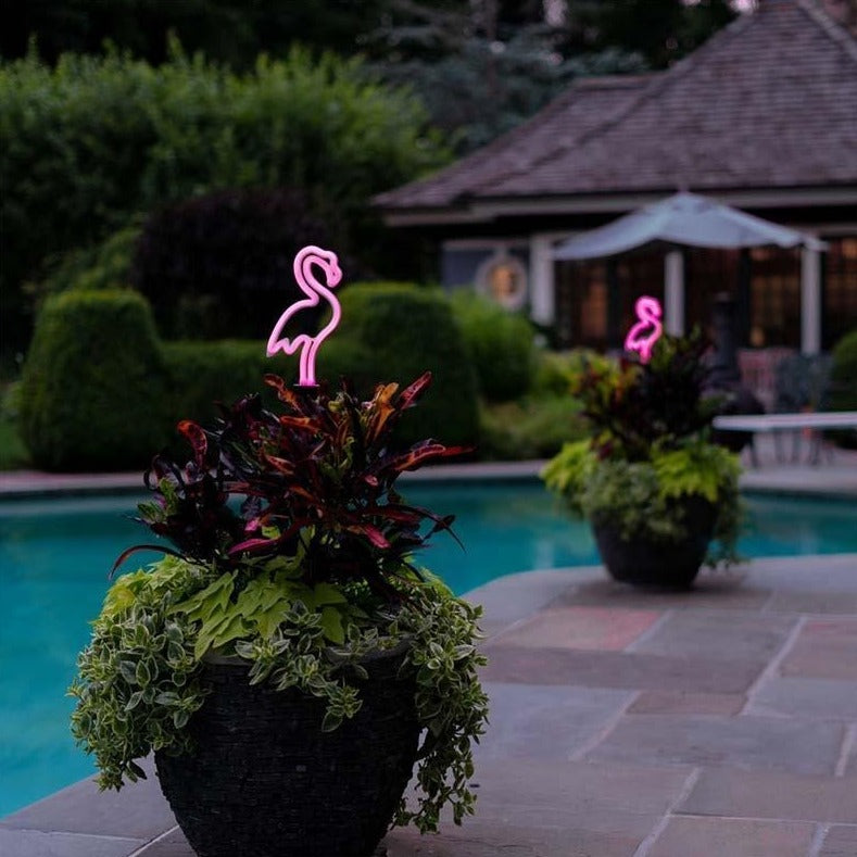 Flamant rose néon lumineux pour pelouse