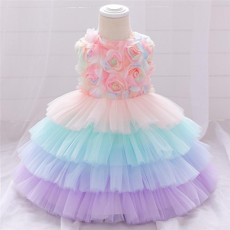Robes de baptême en dentelle et tulle élégantes et luxueuses faites à la main pour bébés filles, idéales pour les fêtes et les mariages