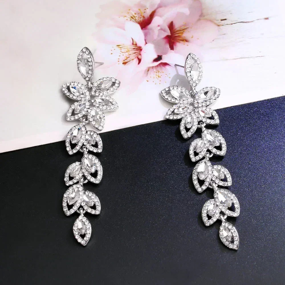 TREAZY Boucles d'oreilles pendantes de mariage en cristal pour femmes, couleur argent, pour mariées, cadeaux d'anniversaire, bijoux de fête