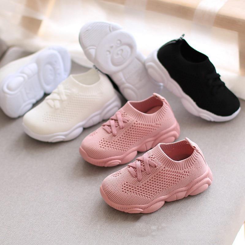 Chaussures de sport modernes pour enfants et bébés, baskets antidérapantes à semelle souple pour bébés, baskets plates décontractées pour enfants, chaussures de sport pour filles et garçons.
