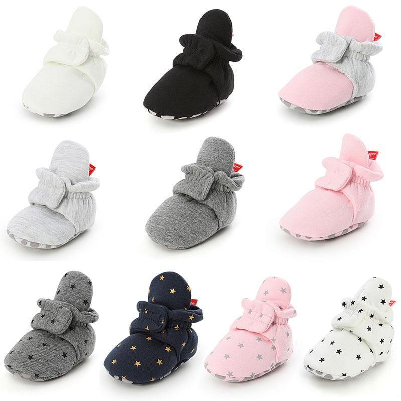 Chaussons de bébé élégants pour garçons et filles, chaussures pour tout-petits, couleur unie, premières chaussures, bottines en coton, hiver, doux, antidérapants, chauds, pour nouveau-nés et nourrissons