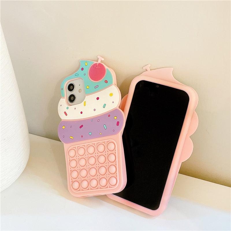Coque de téléphone en silicone 3D en forme de glace à la cerise pour iPhone 13 12 11 Pro Max Xs Xr 7 8 Plus X Se avec jeu de bulles pour doigts, coque souple antichoc en silicone 3D en forme de cupcake de dessin animé à protection intégrale