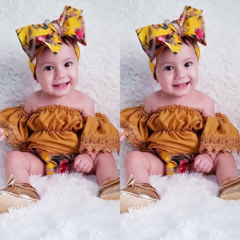 Tenues élégantes de luxe fleuries pour bébés filles nouveau-nés et tout-petits, comprenant un haut solide à épaules dénudées, un short fleuri et un bandeau avec nœud.