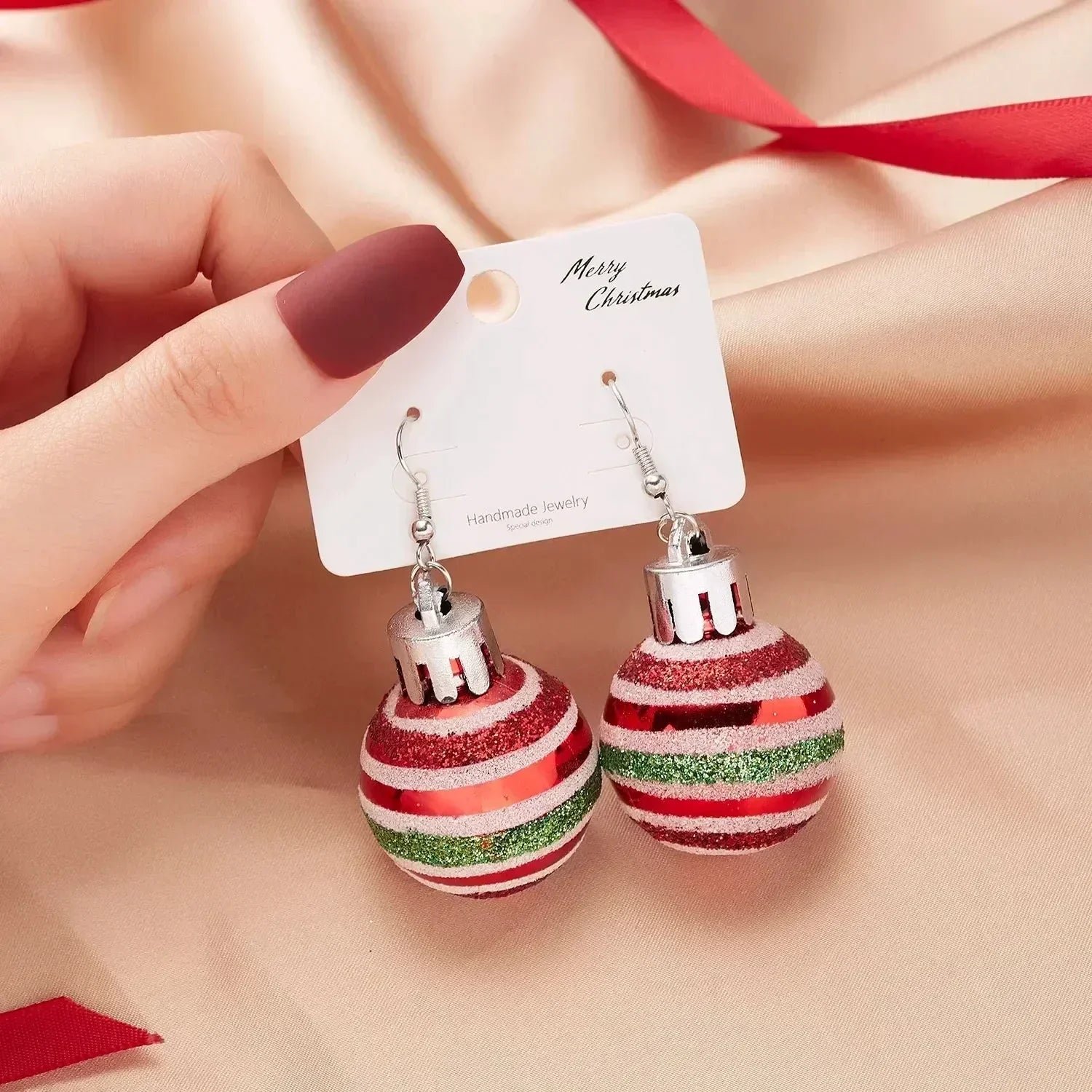 Rinhoo Noël Cercle Rond Cœur Cerf Élans Pendentif Boucles D'oreilles Perçantes Crochet D'oreille Boucle D'oreille Bijoux pour Femmes