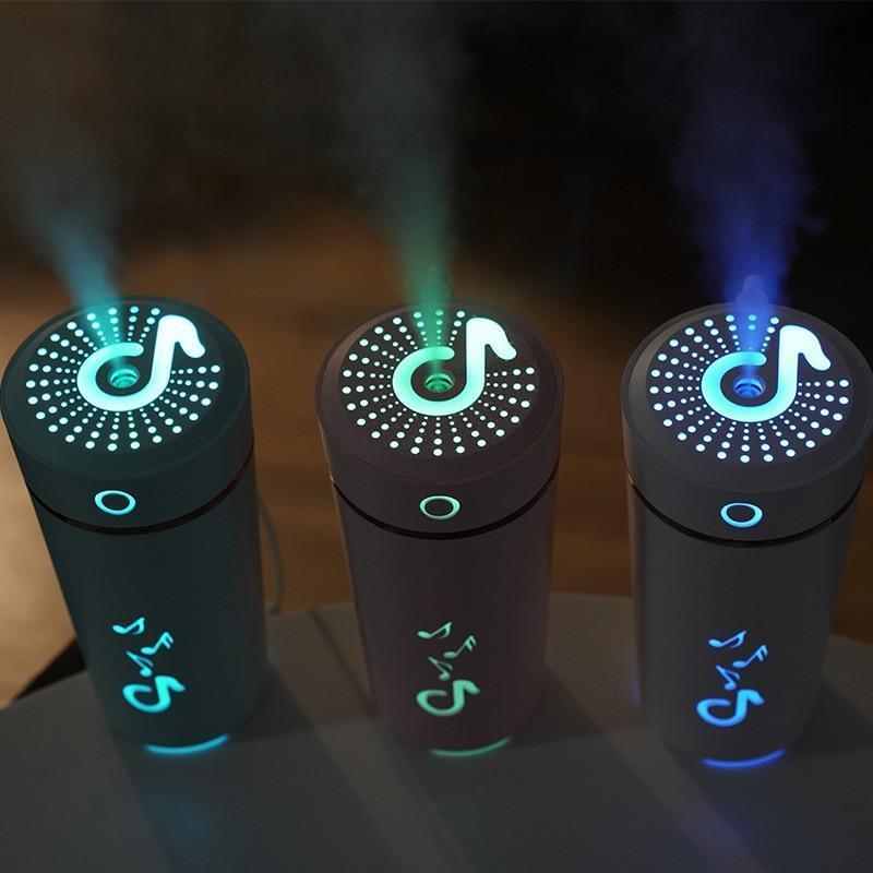 Nouvel humidificateur d'air portable USB 200 ml, diffuseur d'huiles essentielles ultrasonique pour la maison, la chambre, le bureau, la voiture avec 7 lumières colorées