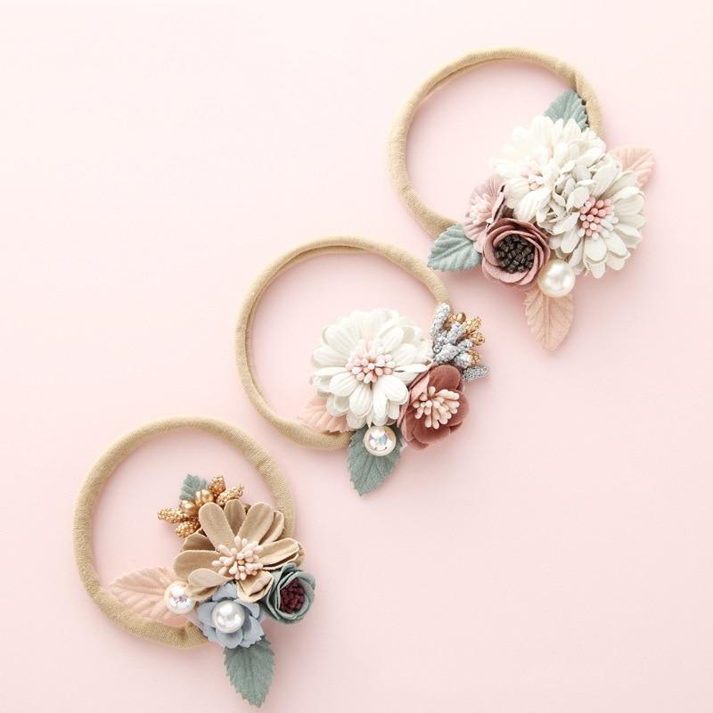 Bandeau floral moderne pour bébé nouveau-né, Bandeaux élastiques à perles, Nœud papillon style frais pour filles