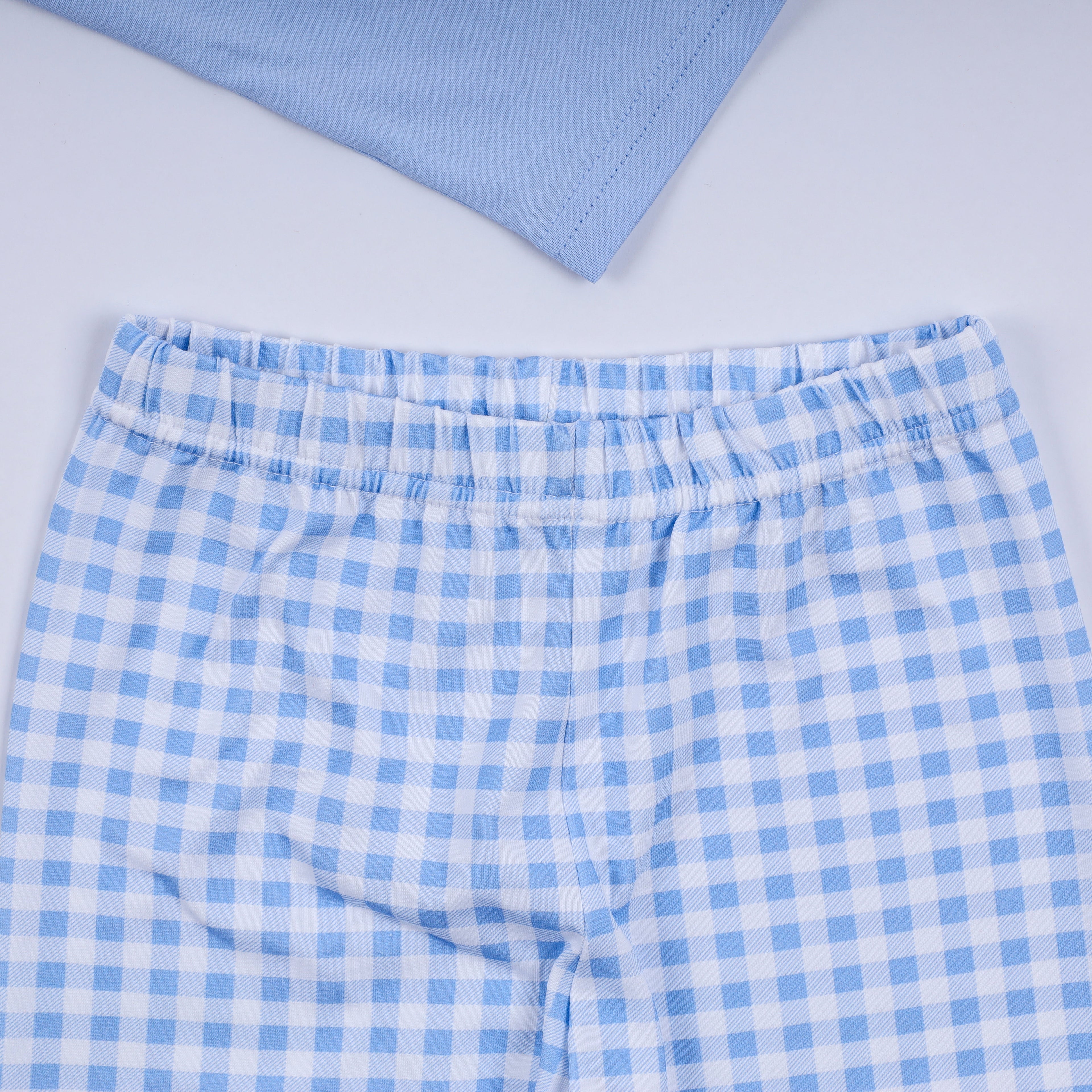 Ensemble pantalon vichy smocké main en pain d'épices bleu