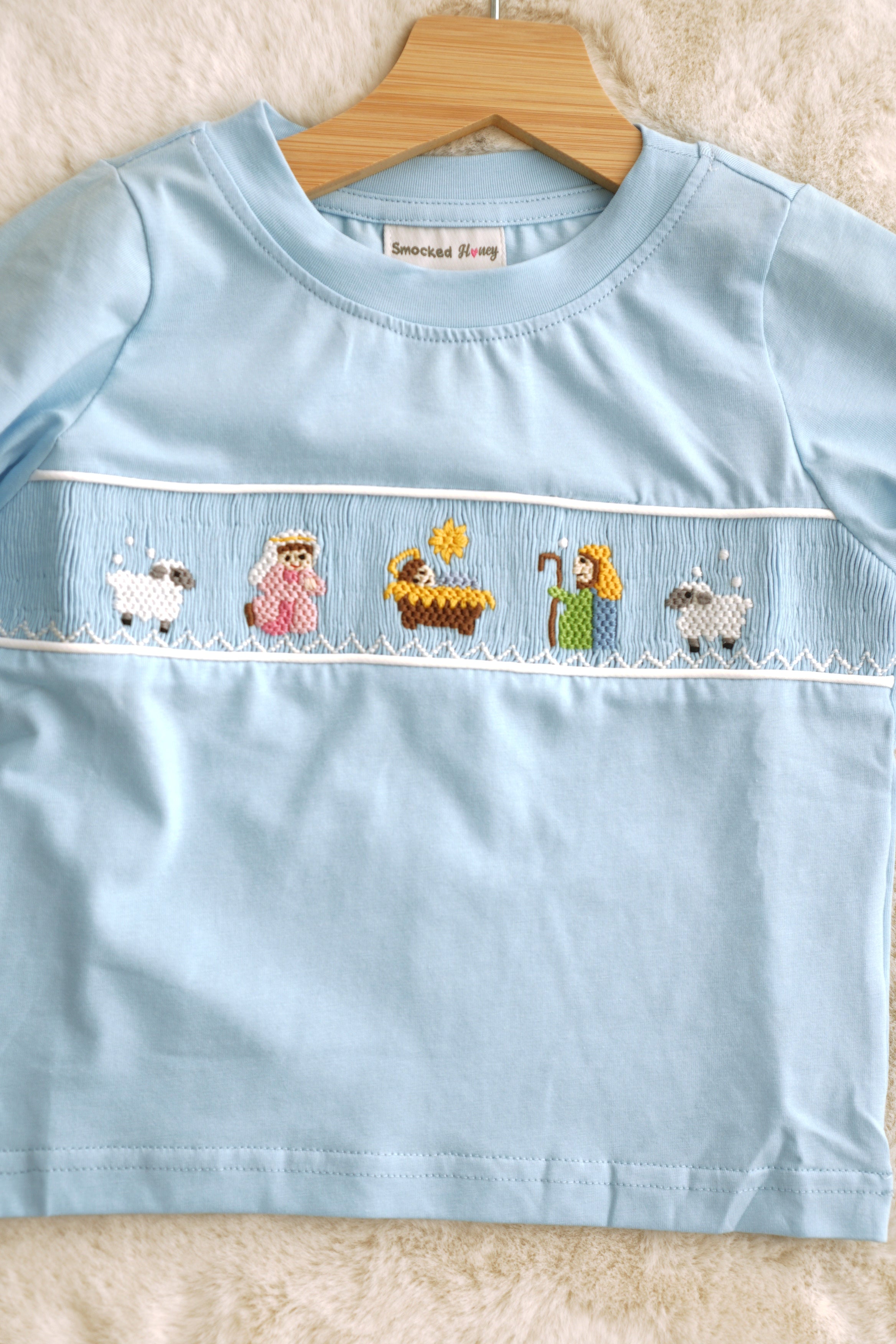 Ensemble pantalon smocké à la main motif crèche bleu