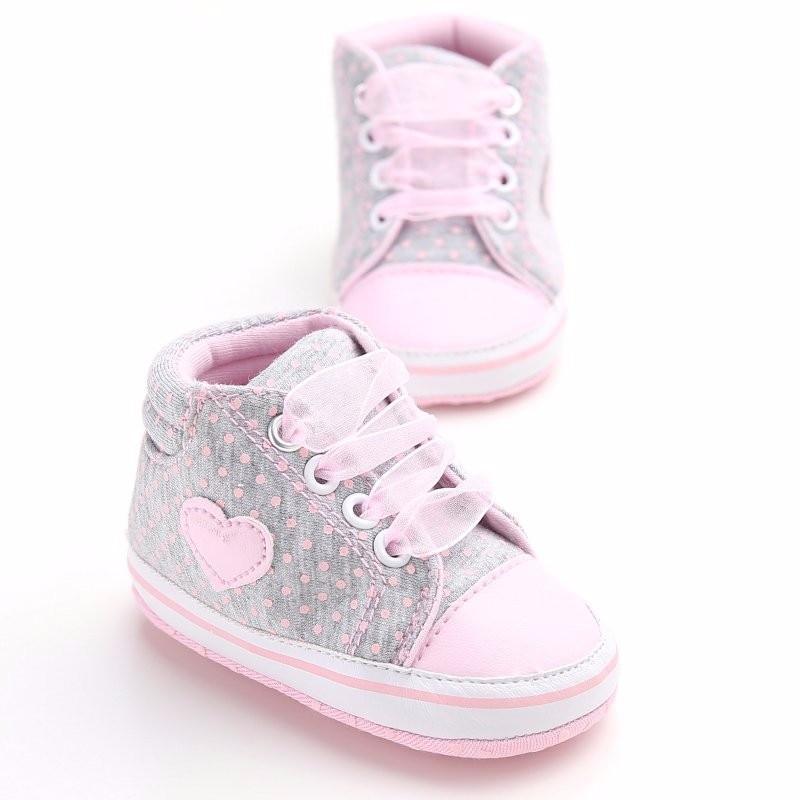 Baskets Premiers Pas Bébé Fille Points Cœur Automne Lacets Semelle Souple Coton