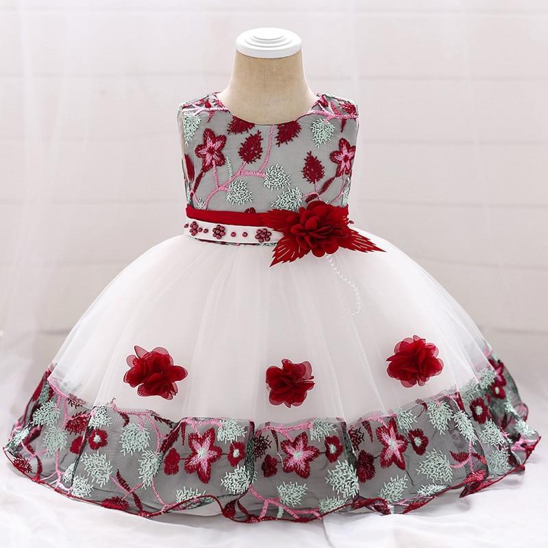 Robes de baptême en dentelle et tulle élégantes et luxueuses faites à la main pour bébés filles, idéales pour les fêtes et les mariages
